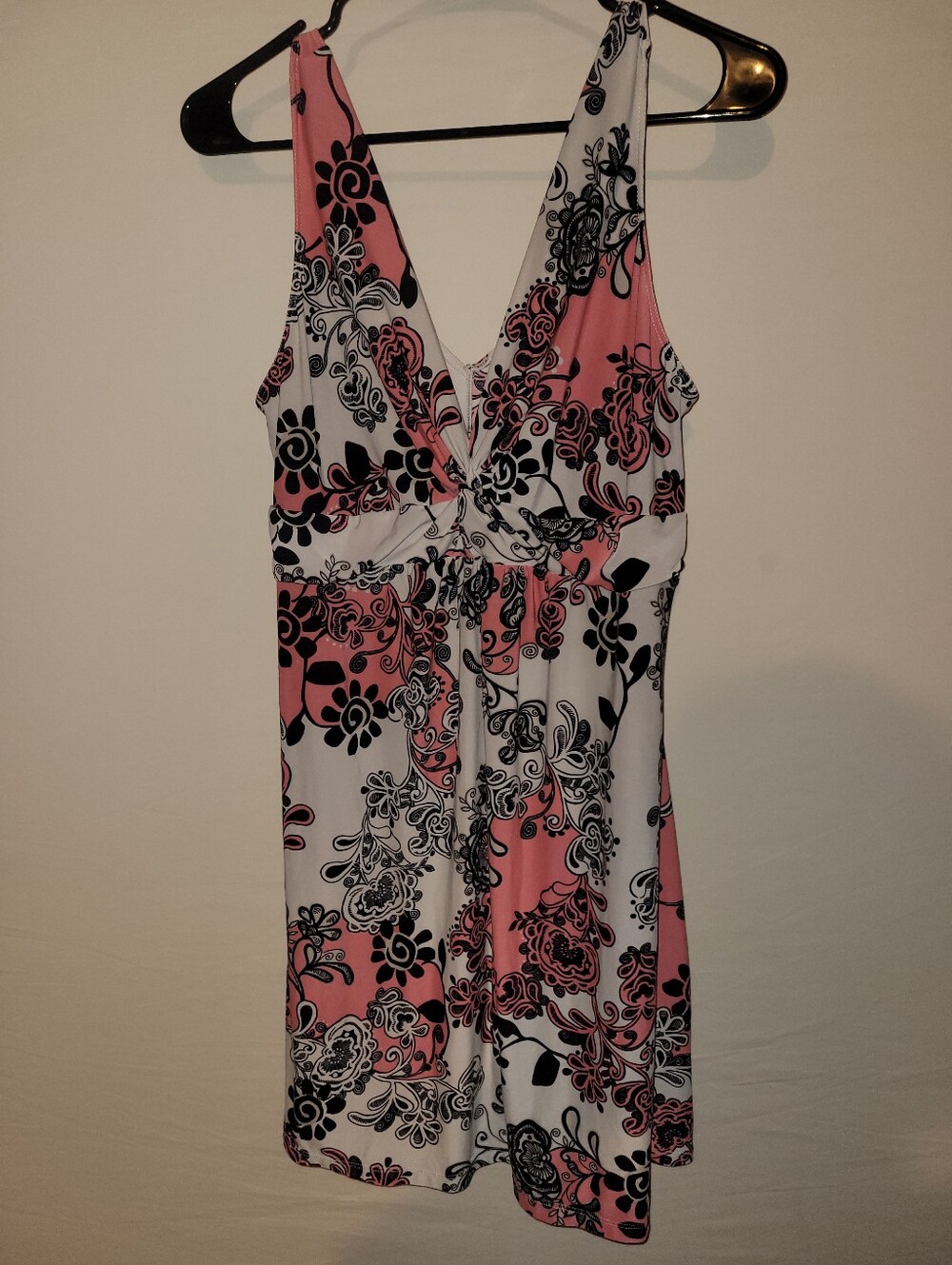 Linea Donatella, Women's Pink & White Floral V-Neck Dress, L